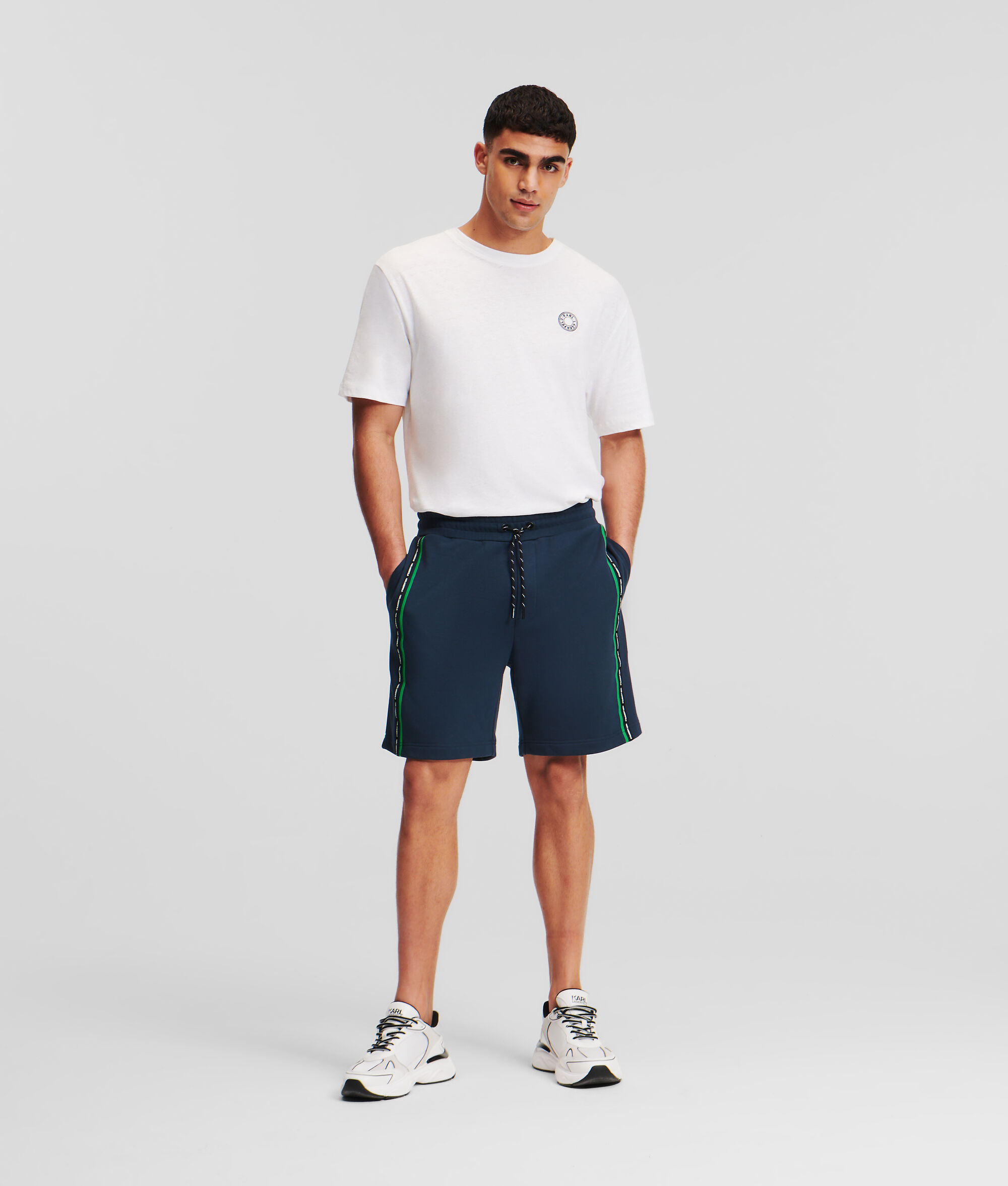 (image for) Dependable STRIPE LOGO SHORTS